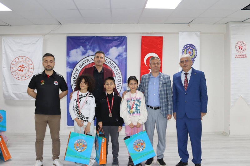 OSMANİYE’DE ‘POLİS HAFTASI SATRANÇ TURNUVASI’ DÜZENLENDİ