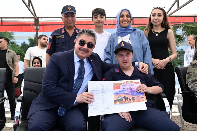 OSMANİYE’DE ENGELLİ GENÇLER TEMSİLİ ASKERLİK HEYECANI YAŞADI