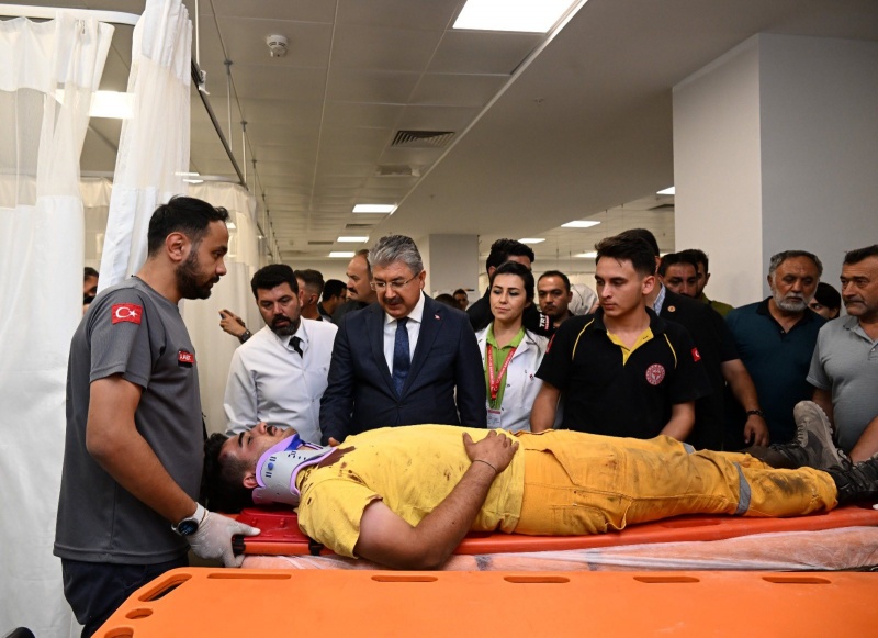 OSMANİYE VALİSİ YILMAZ, YARALILARI ZİYARET ETTİ