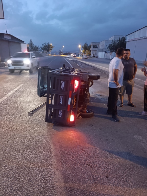 DÜZİÇİ’NDE MOTOSİKLETE ÇARPIP KAÇTI: 1 YARALI