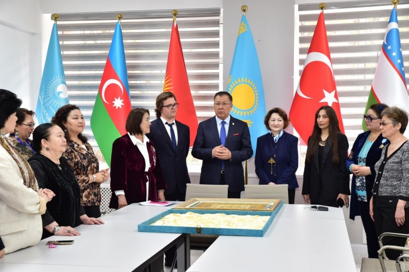 Yüzyılların ve Teknolojilerin Kesişiminde» başlıklı uluslararası bilimsel konferans düzenlendi.
