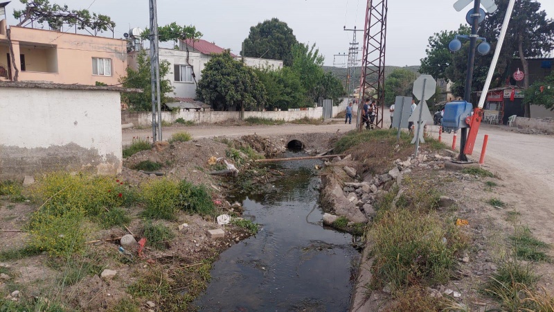 ELEKTRİK AKIMINA KAPILAN ANNE-KIZ HAYATINI KAYBETTİ